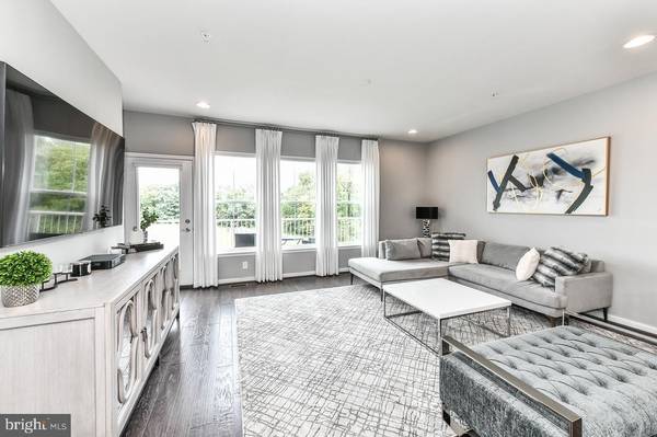 10702 VIOGNIER TER, Fairfax, VA 22030