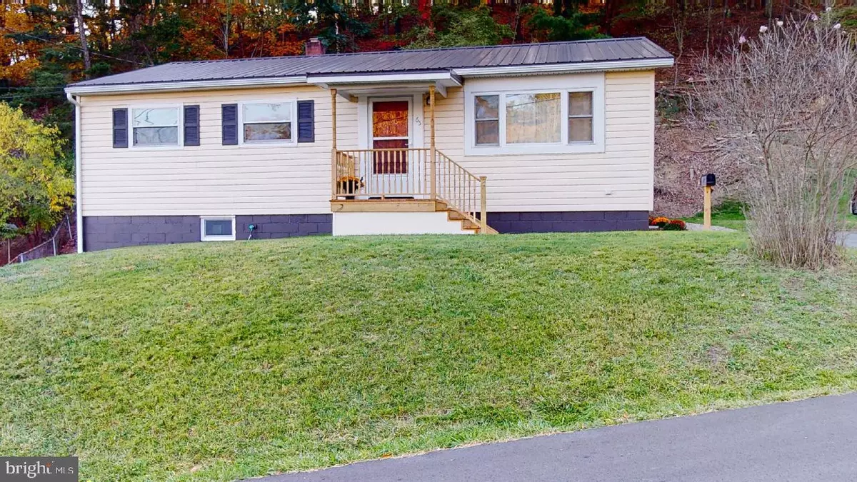 Keyser, WV 26726,65 WOODLAND LN