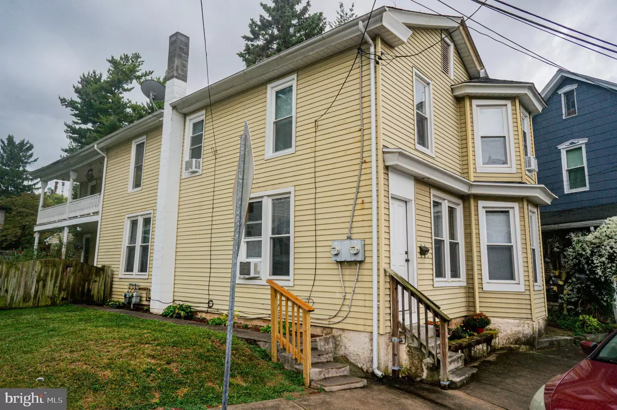 Mount Joy, PA 17552,24 W DONEGAL ST