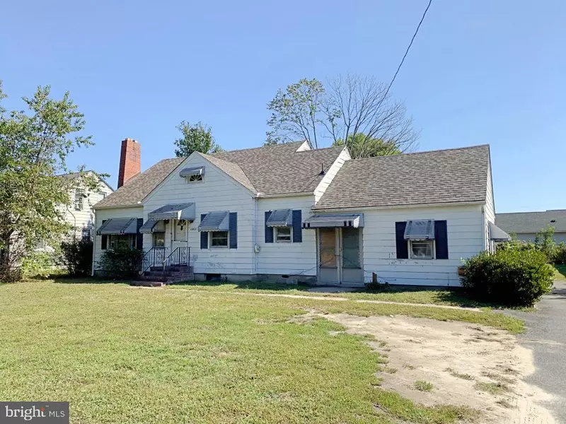 16902 S DUPONT HWY, Harrington, DE 19952