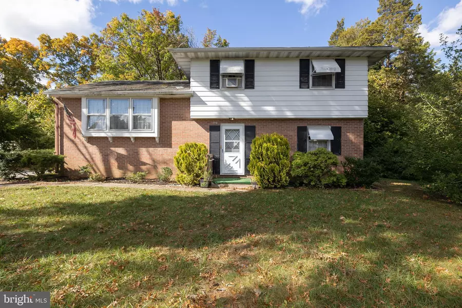 192 OAKLAWN TER, Vineland, NJ 08361