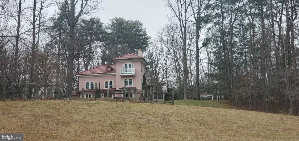 71 INDIGO LN, Sperryville, VA 22740