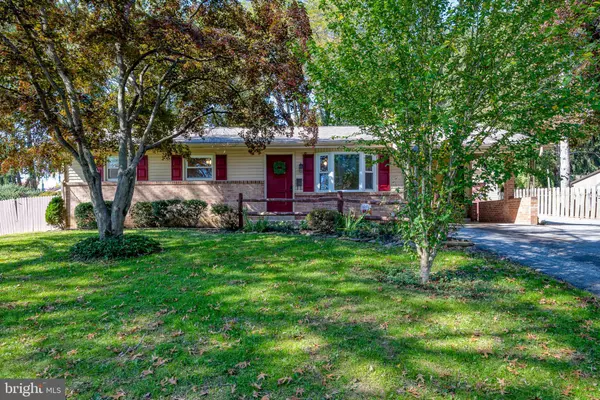620 CAPRI RD, Lancaster, PA 17603