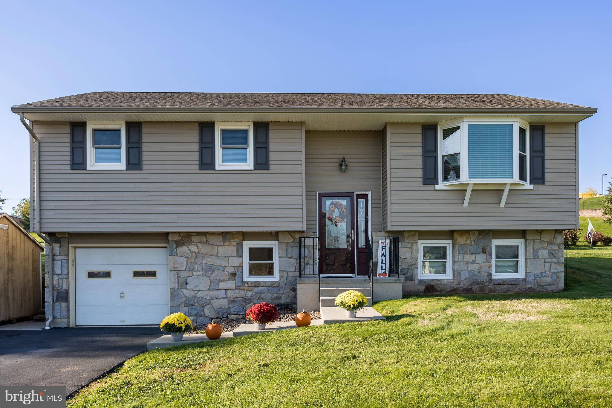 1044 E 4TH ST, Birdsboro, PA 19508