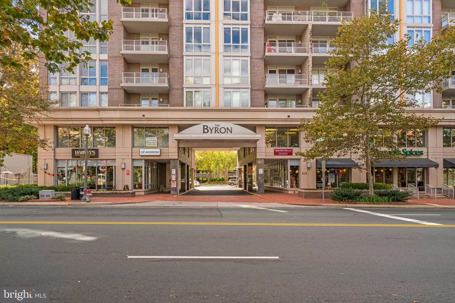 513 W BROAD ST #701, Falls Church, VA 22046