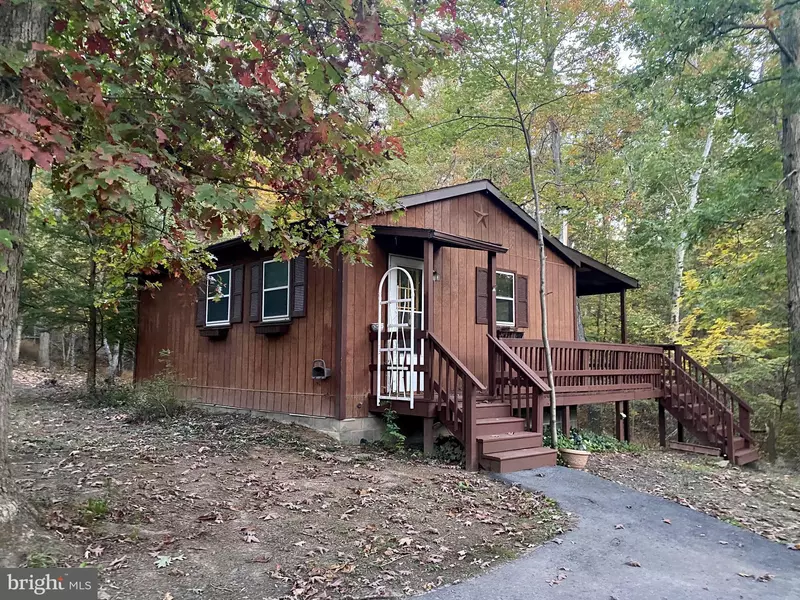 119 WISPY BRANCH LN, Hedgesville, WV 25427