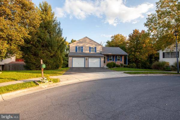 9 HAZELWOOD PATH, Mechanicsburg, PA 17050