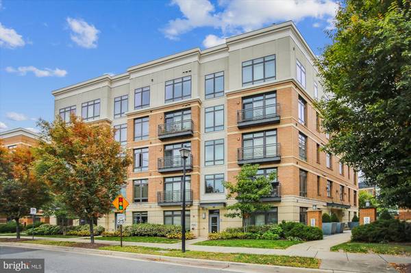 915 N PATRICK ST #104, Alexandria, VA 22314