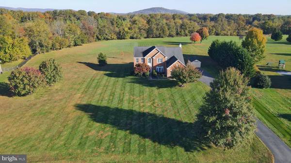 Round Hill, VA 20141,36402 DWYER CT