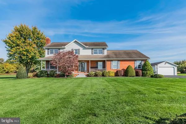 1466 W TRINDLE RD, Carlisle, PA 17015