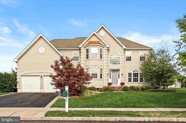 33 LAWRENCE CT, Hillsborough, NJ 08844