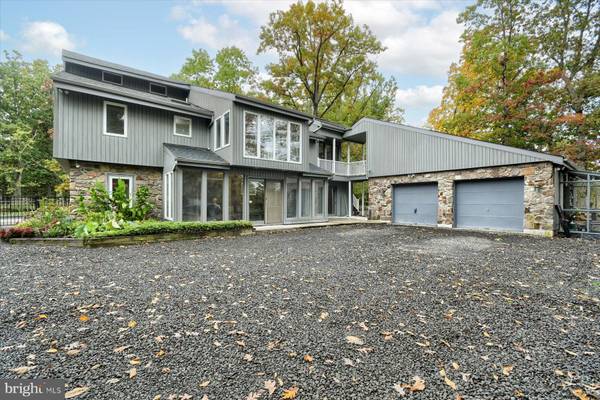 241 FROGTOWN RD, Ottsville, PA 18942