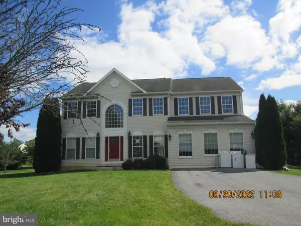 390 CRUSHED APPLE DR