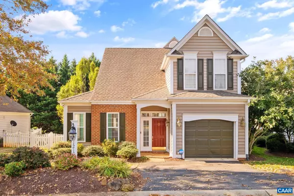 1217 COURTYARD DR, Charlottesville, VA 22903