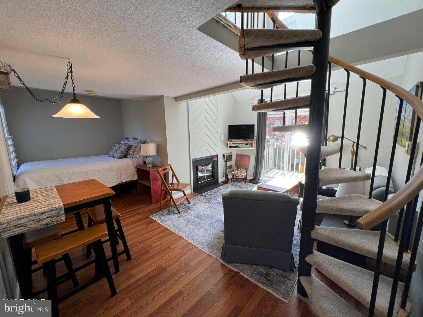 203 E VALLEY POINT LN #C1203, Claysburg, PA 16625