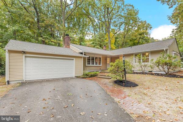 30 E RIDING DR, Cherry Hill, NJ 08003