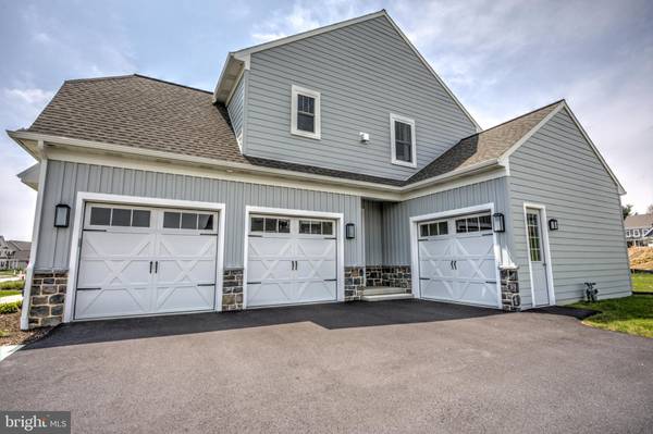 Lititz, PA 17543,1035 VALLEY CROSSING DRIVE