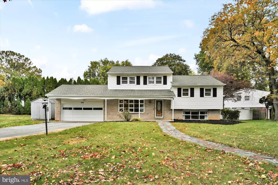 639 HEDGEROW LN, Lancaster, PA 17601