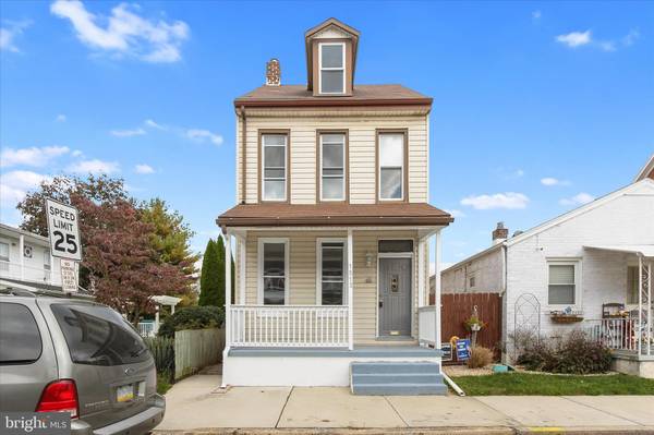 1513 W PHILADELPHIA ST, York, PA 17404