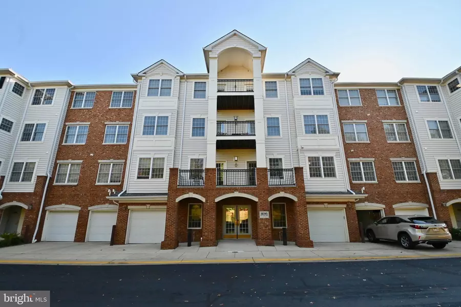 20745 ROYAL PALACE SQ #210, Sterling, VA 20165