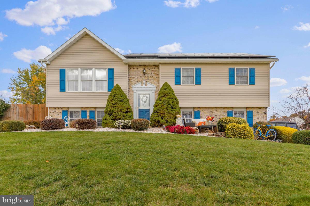 Shippensburg, PA 17257,211 COLONIAL DR