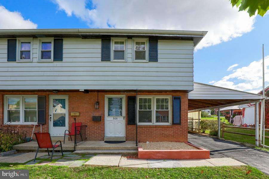 306 E CHERRY ST, Elizabethtown, PA 17022