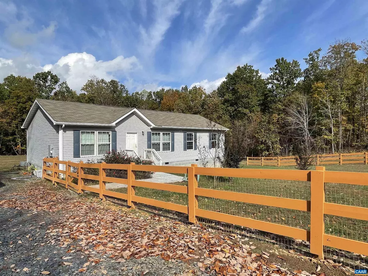 New Canton, VA 23123,503 EQUESTRIAN TRAIL RD