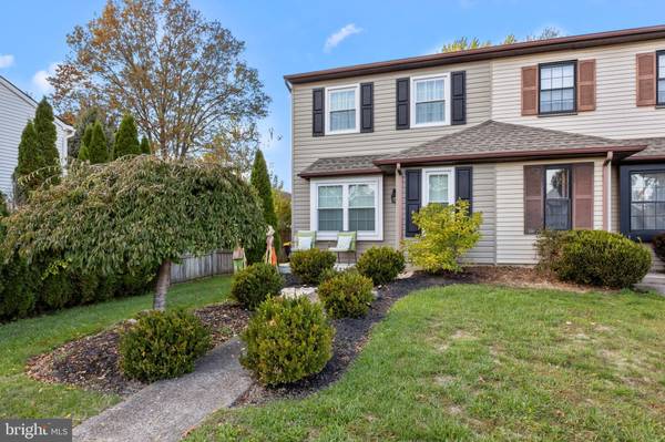 13 FIELDSTONE LN, Horsham, PA 19044