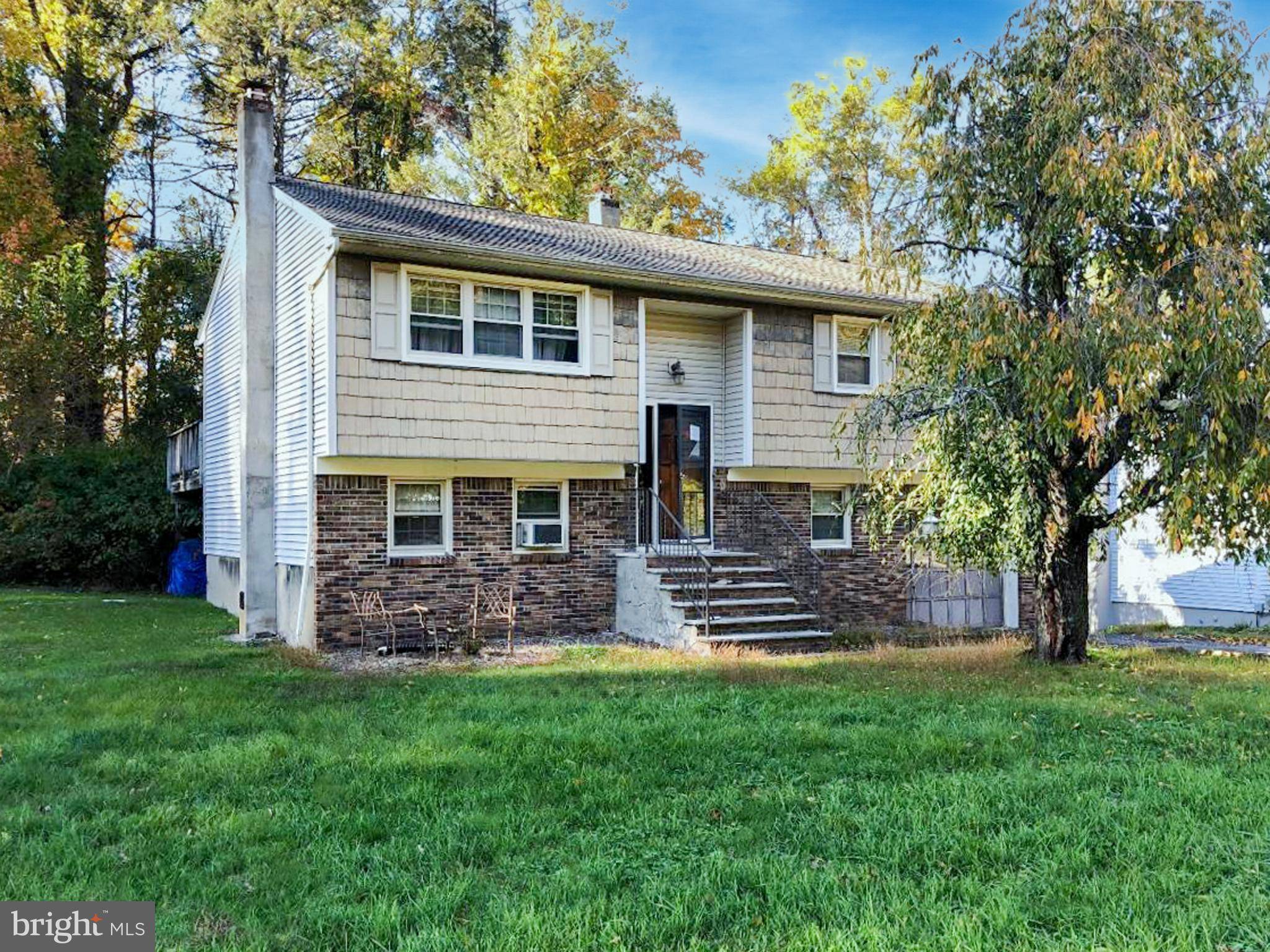 Franklin, NJ 07416,10 HEMLOCK DR