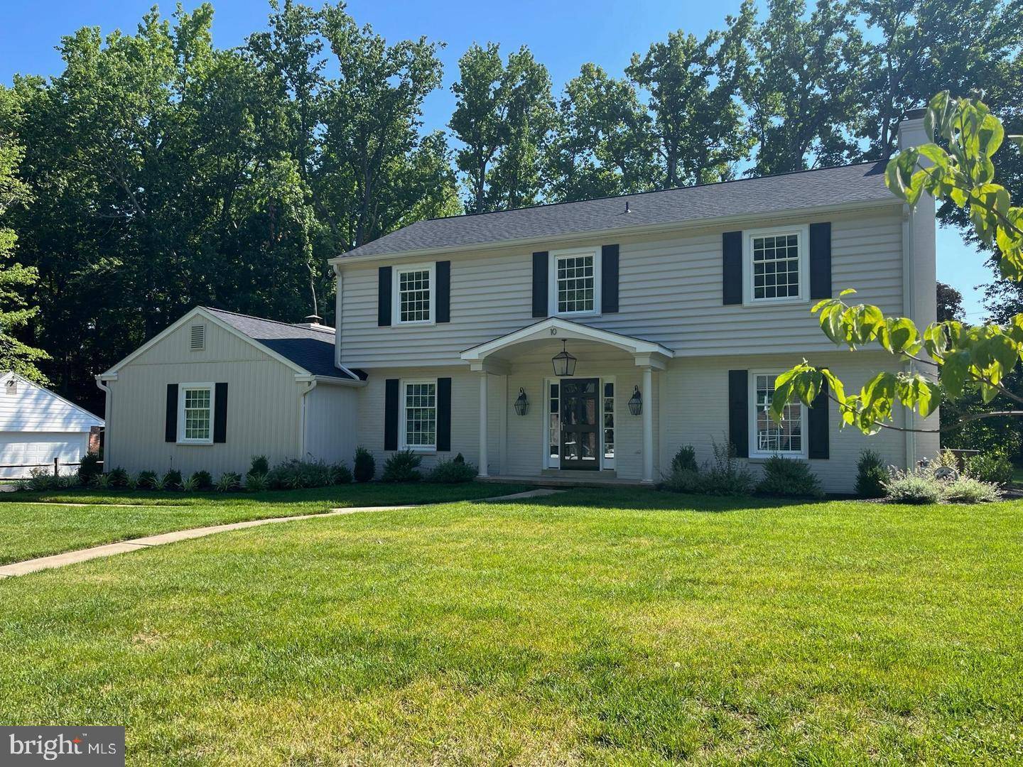 10 SORREL DR, Wilmington, DE 19803