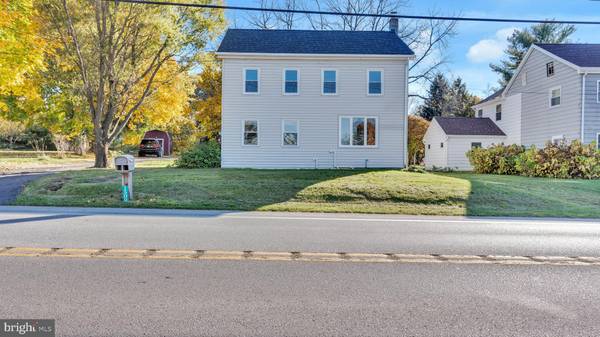 1509 W TRINDLE RD, Carlisle, PA 17015