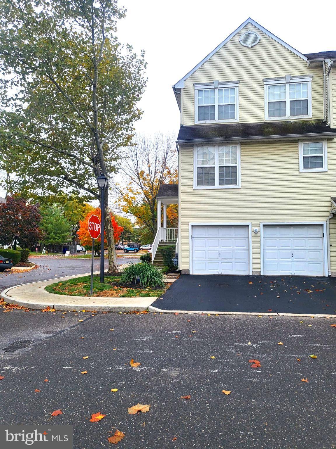 Palmyra, NJ 08065,9401 WRENSONG CT