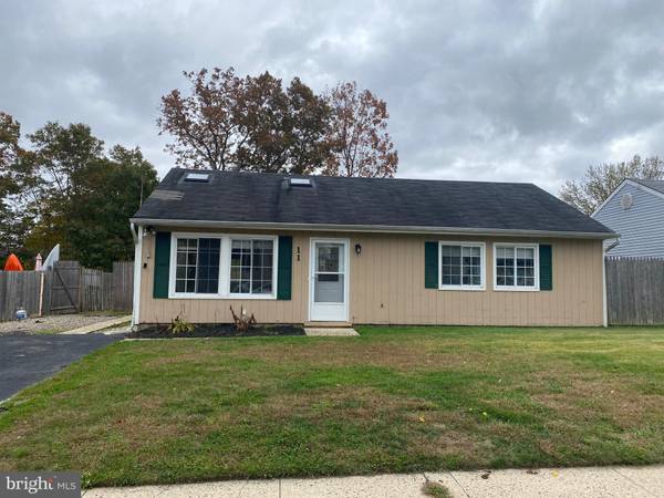 11 ANCHOR RD, Barnegat, NJ 08005