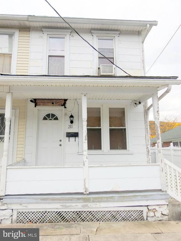 210 N 2ND ST, Lykens, PA 17048