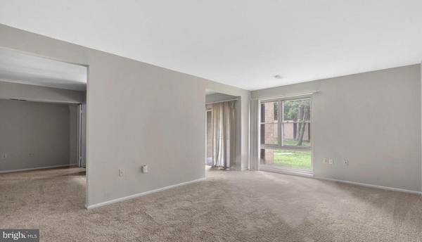 2202 GREENERY LN #102-22, Silver Spring, MD 20906