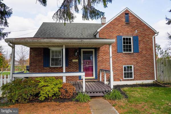 751 VILLAGE RD,  York,  PA 17404