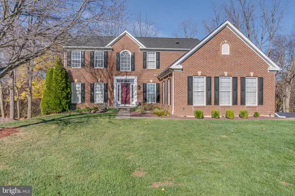 127 EQUESTRIAN CIR, Shenandoah Junction, WV 25442