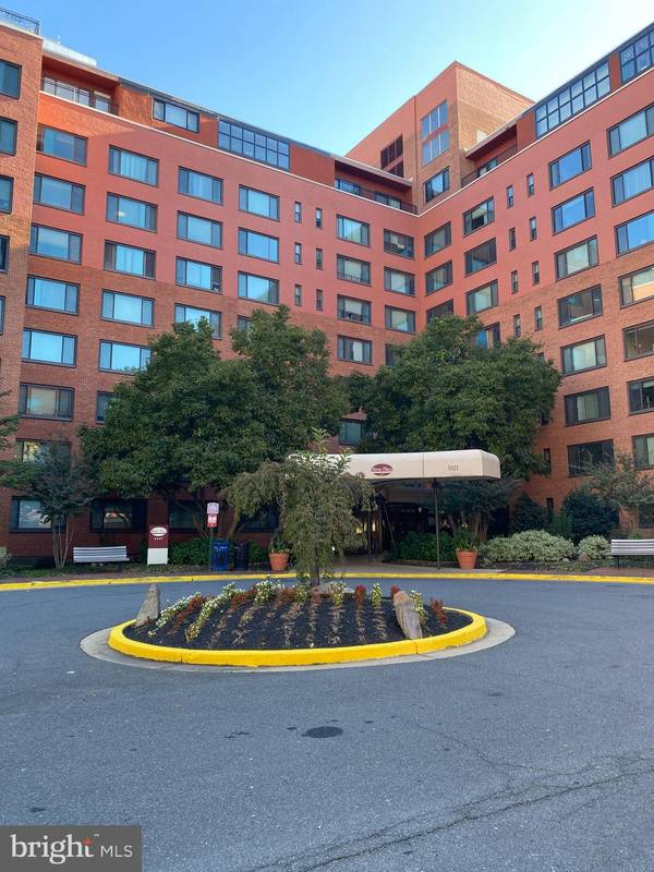 1021 ARLINGTON BLVD #1035, Arlington, VA 22209