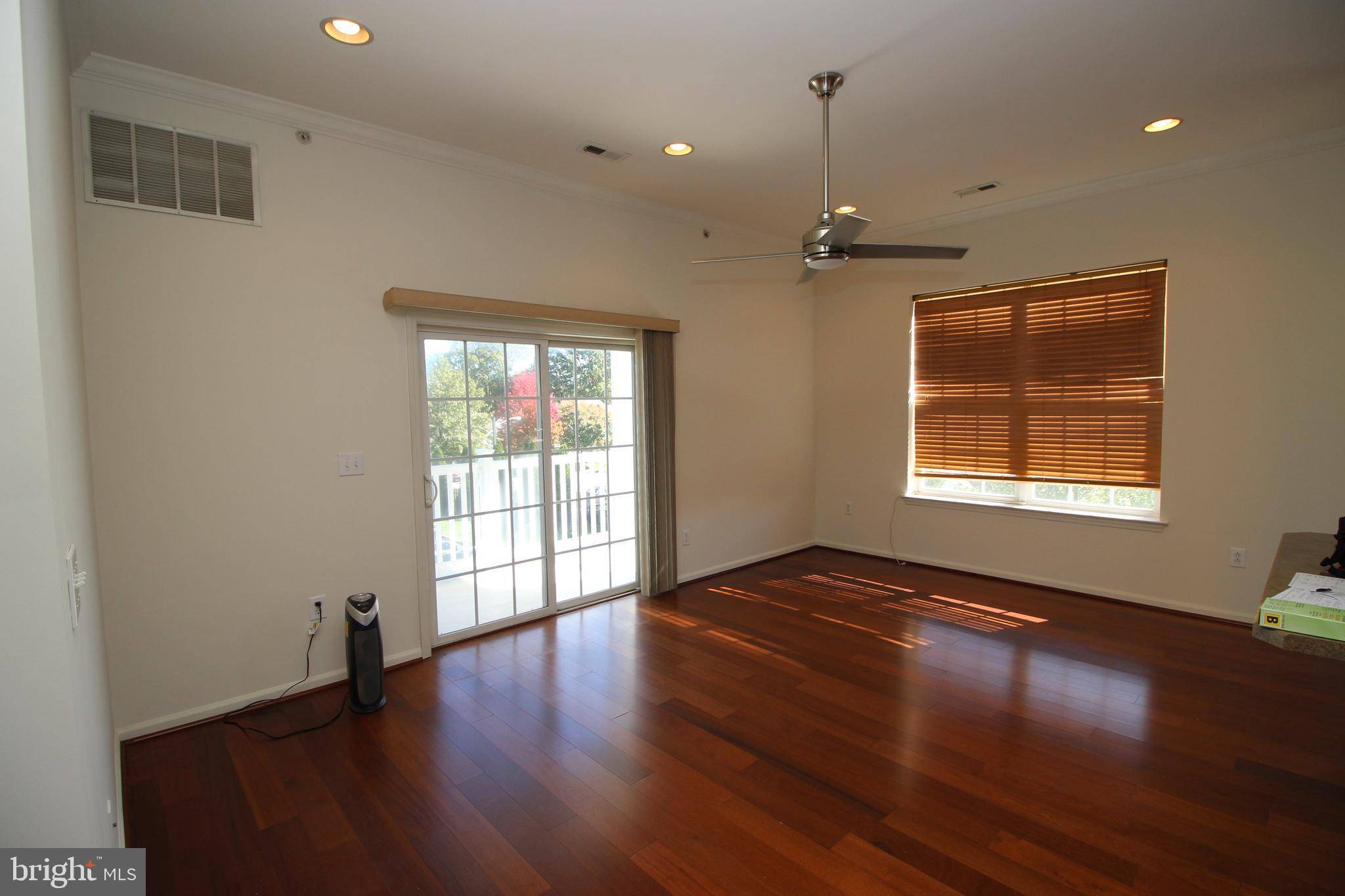 Pennsauken, NJ 08109,7320 MAPLE AVE #230