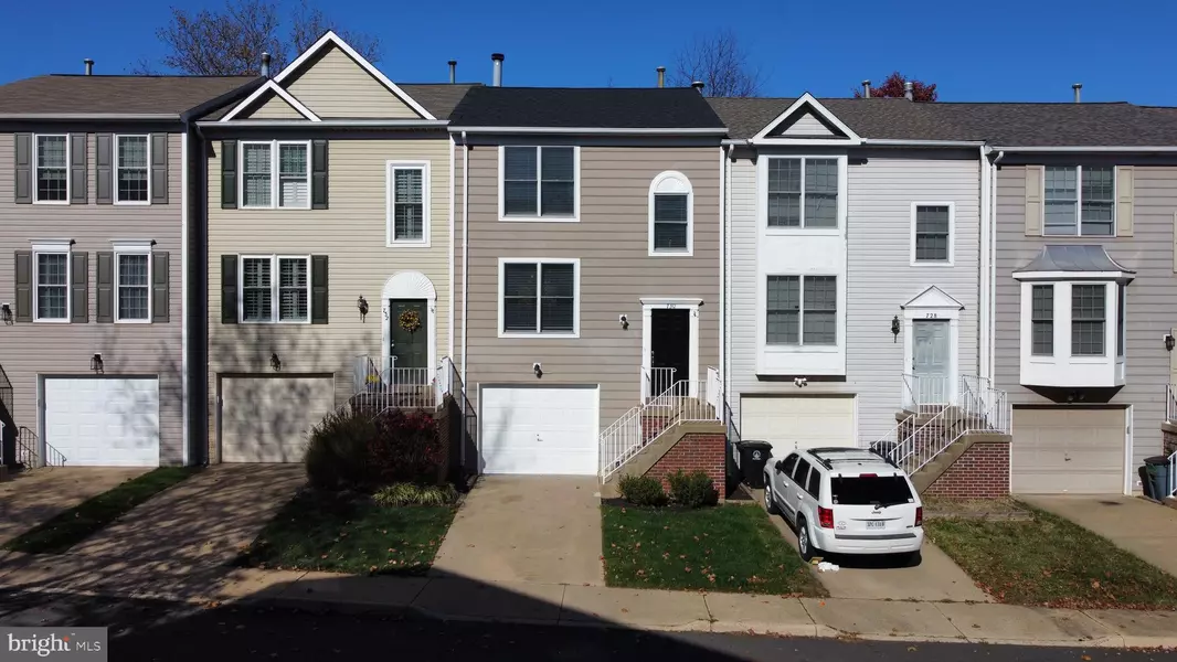 730 HETZEL TER SE, Leesburg, VA 20175