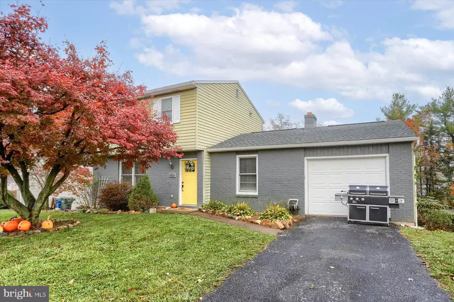 2618 N ROSEGARDEN BLVD, Mechanicsburg, PA 17055