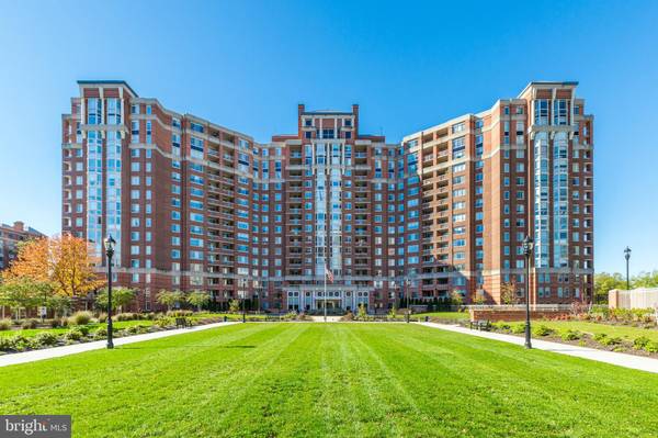 5809 NICHOLSON LN #503, Rockville, MD 20852