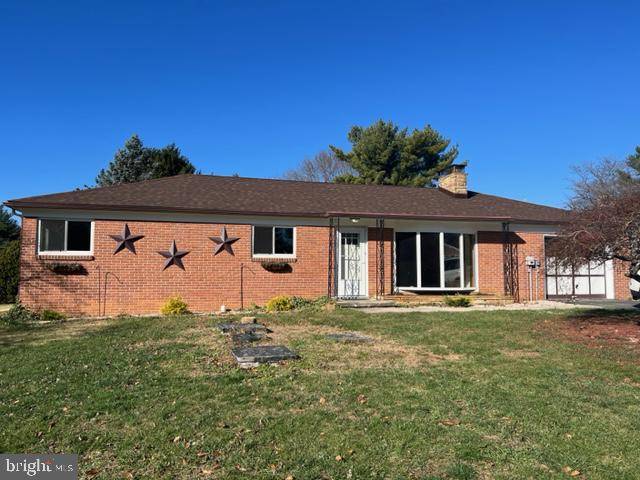 11812 ROBINWOOD DR, Hagerstown, MD 21742