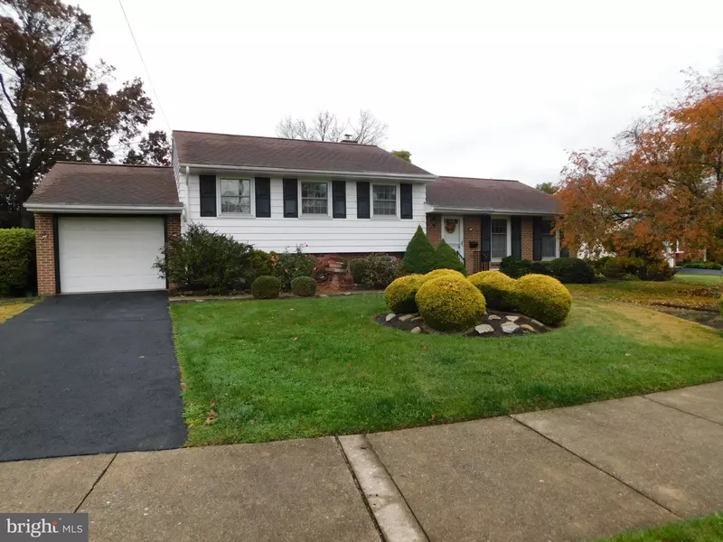 23 STAUFFER DR, Boyertown, PA 19512