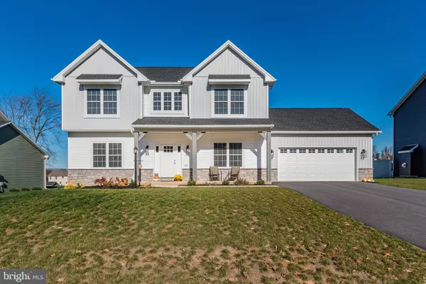 221 PARKWAY DR, Mount Holly Springs, PA 17065