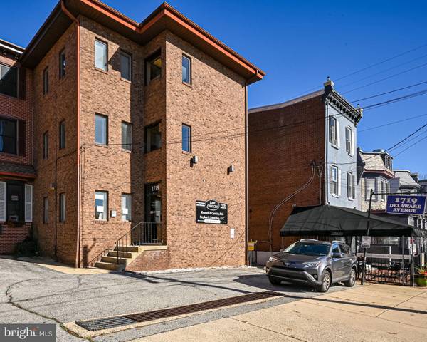 1719 DELAWARE AVE #200, Wilmington, DE 19806