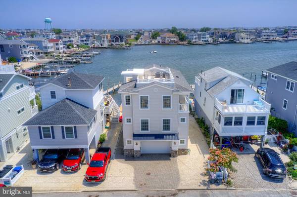 1926 W BAY TER, Ship Bottom, NJ 08008