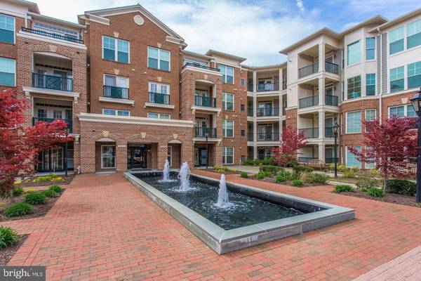 2903 SAINTSBURY PLZ #203, Fairfax, VA 22031