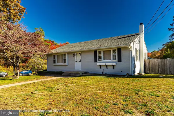 1162 BEACON ST, Toms River, NJ 08757