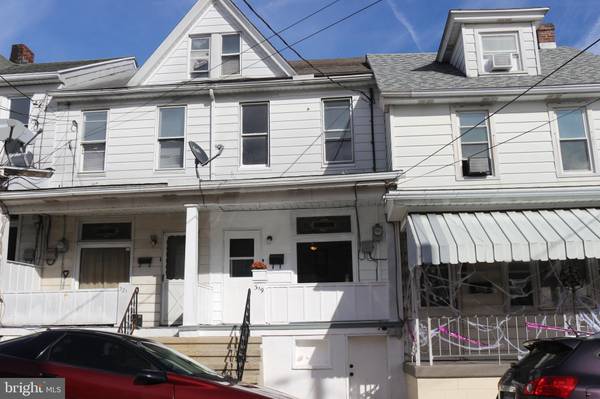 319 N COLUMBIA ST, Tamaqua, PA 18252